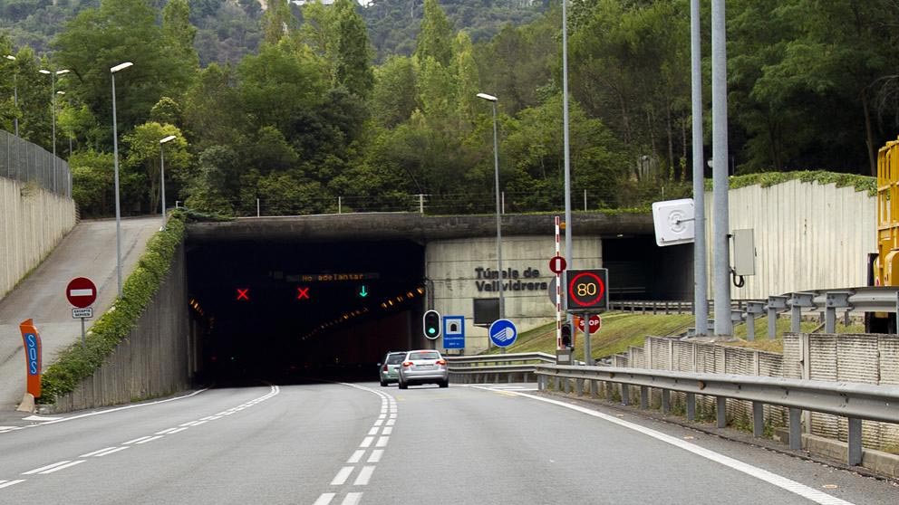Тоннель Vallvidrera в Испании
