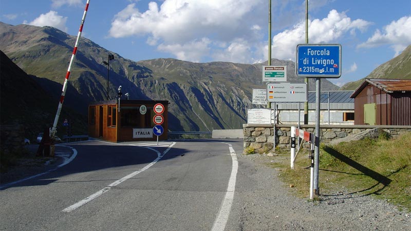 Швейцария на границе с италией