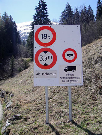 Ограничения на ТС на перевале Oberalppass в Sedrun
